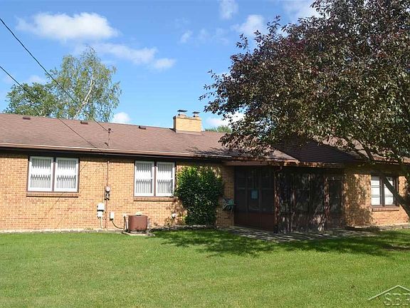 2nd image of 2653 Luella Ave