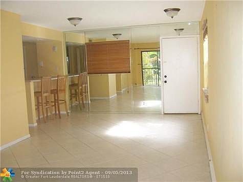 4th image of 9150 NW 38th Dr APT 202