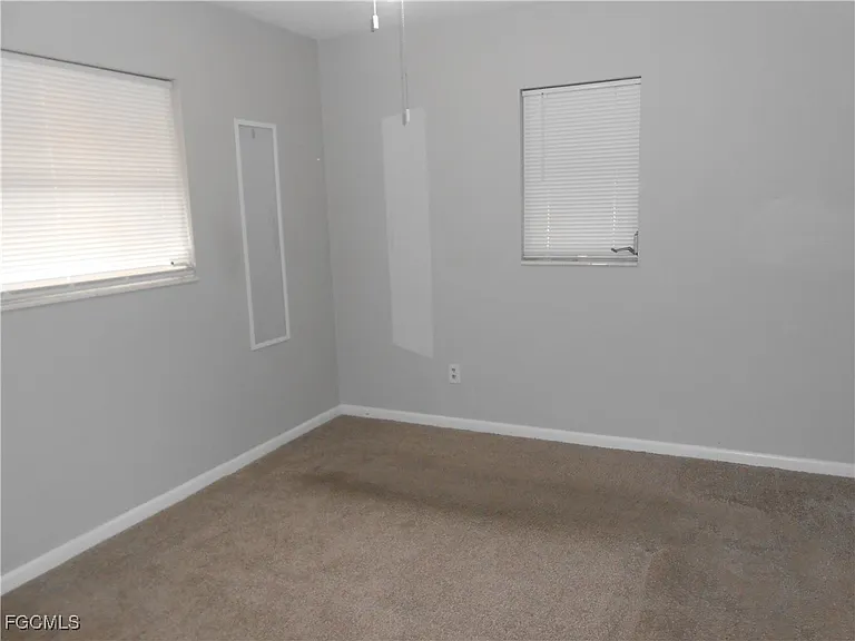 241 Thistle Ct — Photo 21