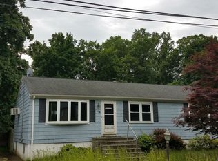 118 Grey Rock Rd, Bridgeport, CT 06606