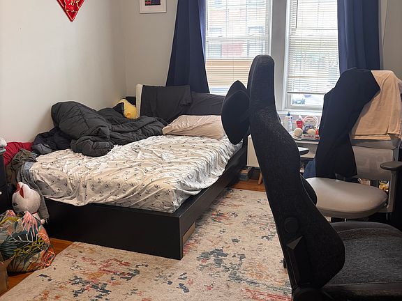 5th image of 4364 N Milwaukee Ave #2S