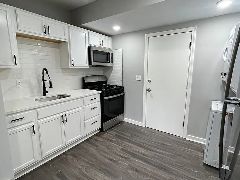 BROOKSIDE — Photo 15