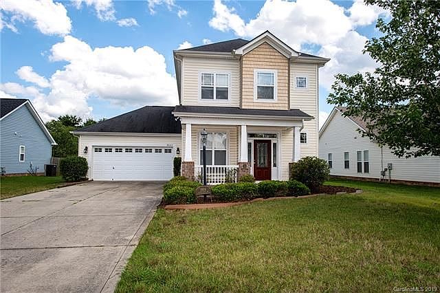 1st image of 8804 Castle Cliff Dr