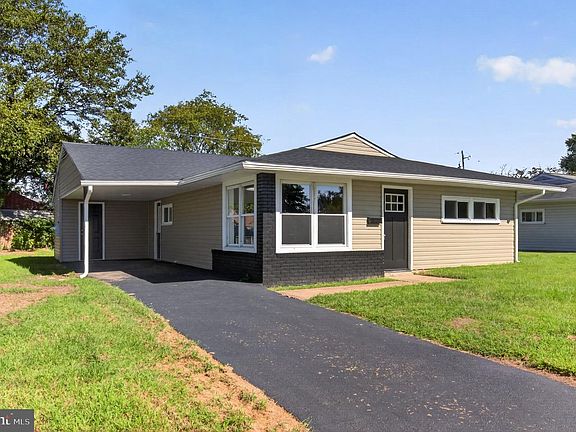 3rd image of 71 Mercer Dr