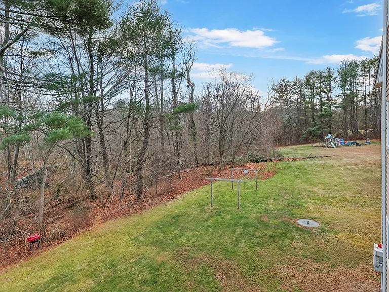 11 Brookwood Ln #24 — Photo 16