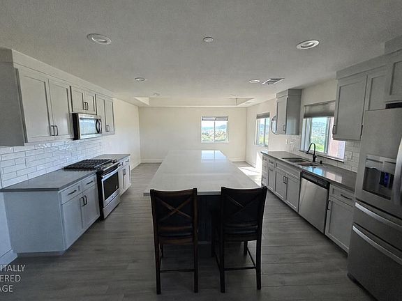 5th image of 2481 Quail Hill Rd