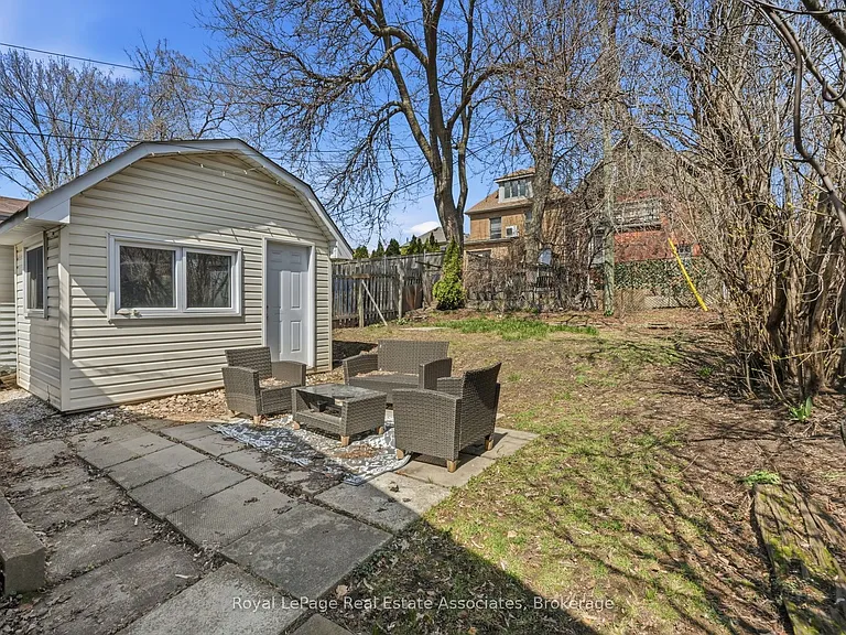 12 Nelson St — Photo 23