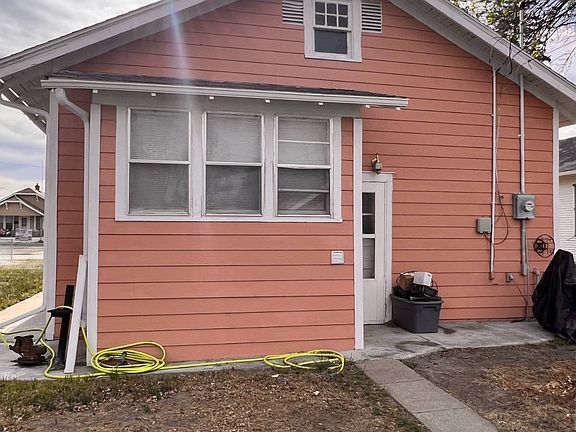 2nd image of 407 Platte Ave