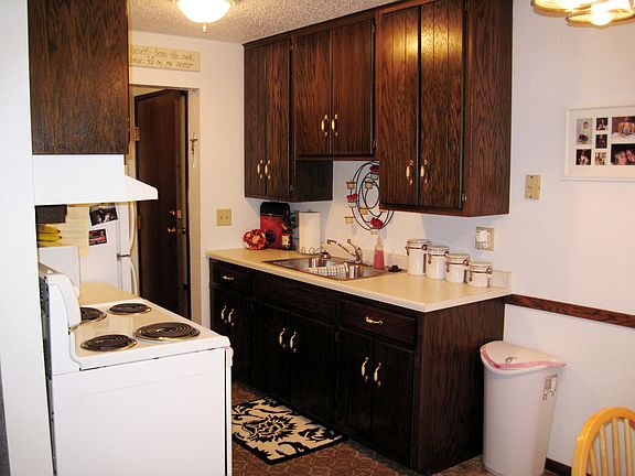 2nd image of 815 Driftwood Dr