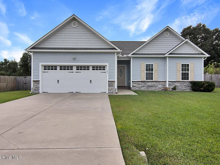 102 Conley Hills Dr — Photo 2