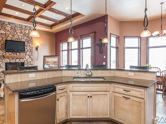5th image of 47197 Bakker Cir