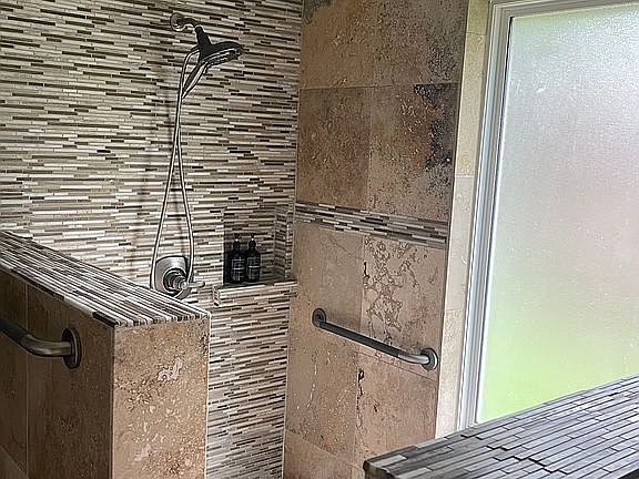 Master walk in shower