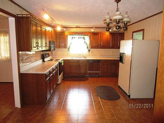 5th image of 2709 N Bayview Ln