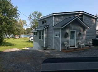5589 Oneida Dr, Brewerton, NY 13029