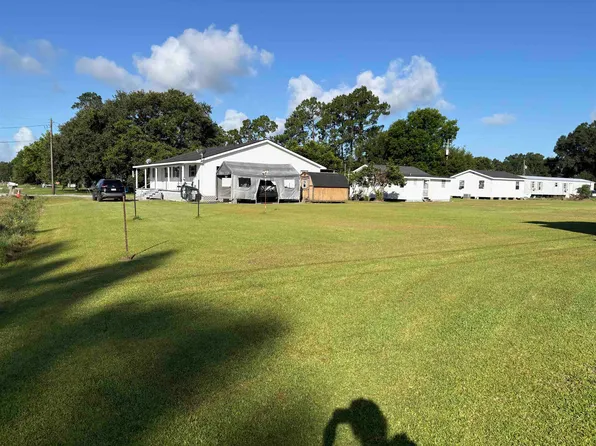 106 Country Estates Dr, Houma, LA 70364