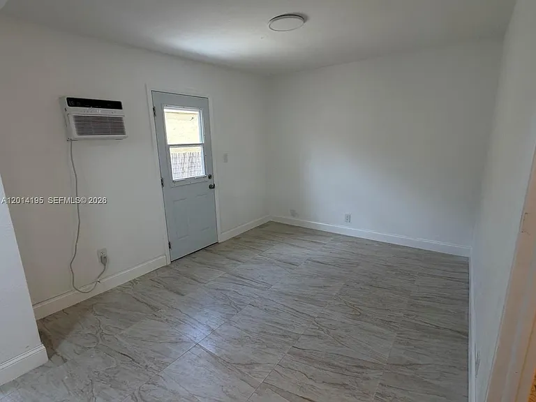 7840 NW 5th Ave #REAR — Photo 5