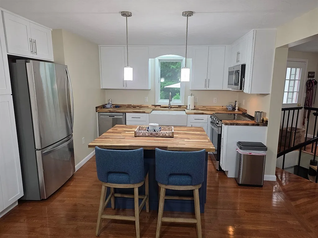1 bed, 1.5 bath, 1500 sqft, $3,000 — Photo 1