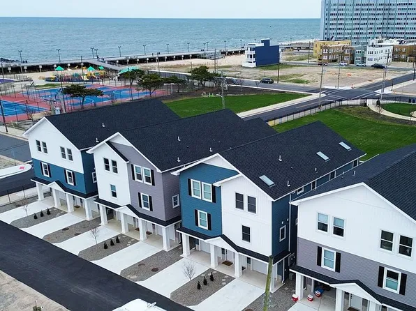 12 S New Hampshire Ave #D, Atlantic City, NJ 08401