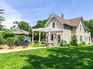 2416 Lexington Ave N, Roseville, MN 55113
