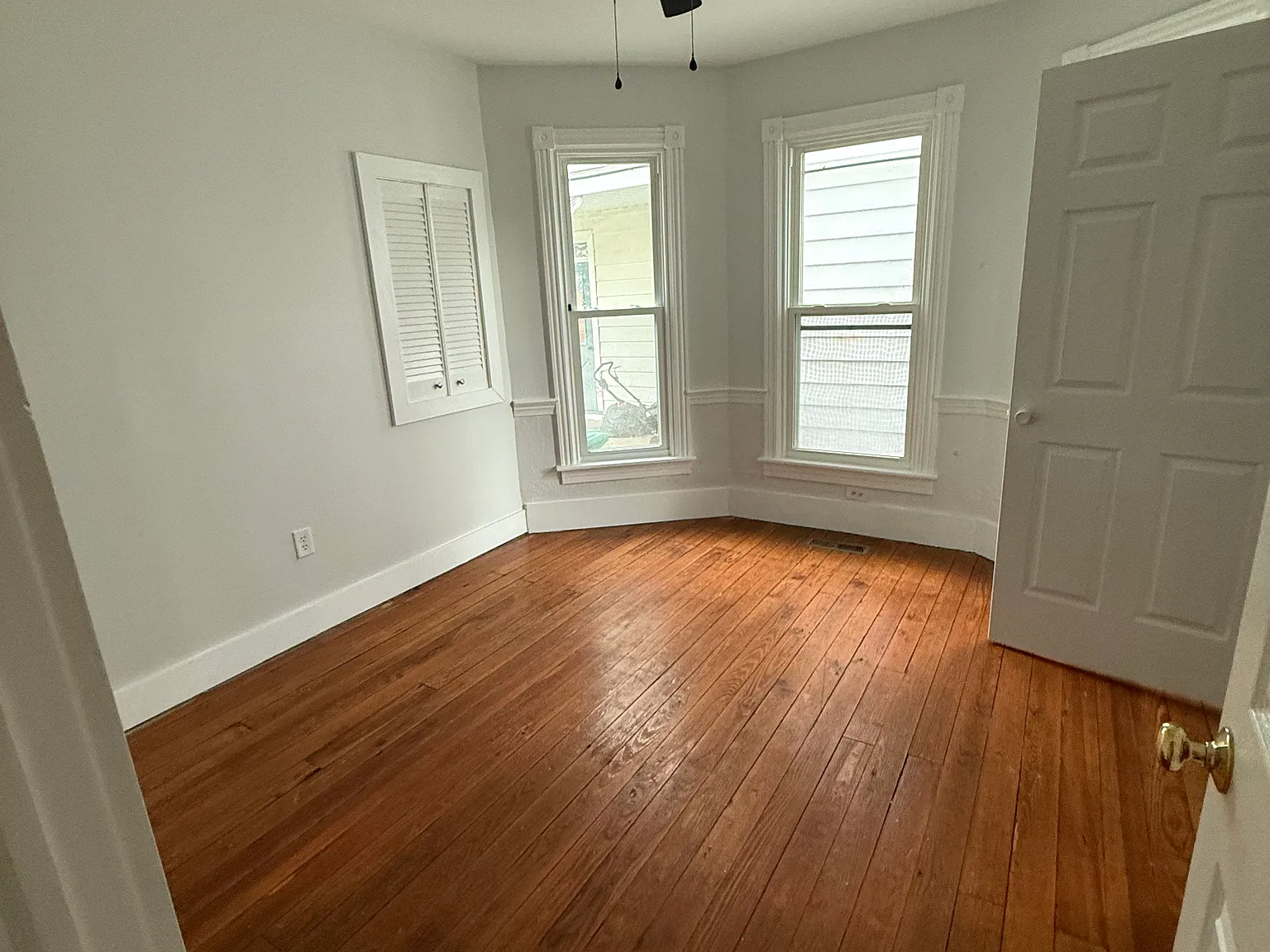 3 bed, 1000 sqft, $1,400 — Photo 4