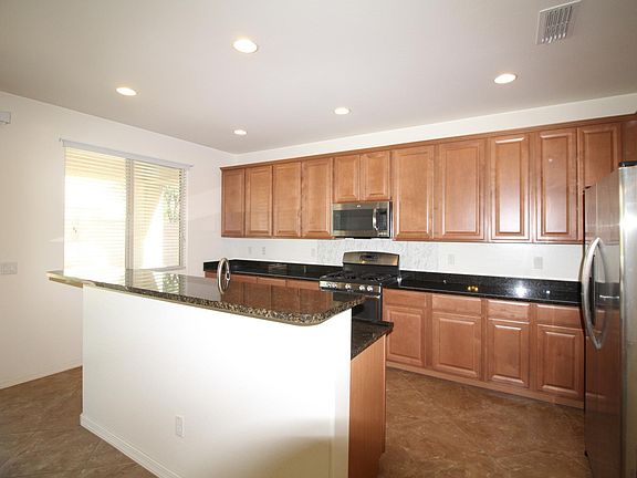 5th image of 2972 E Saltsage Dr