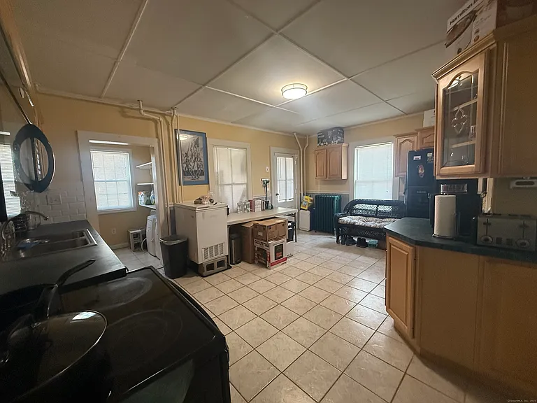 63 Ridge St — Photo 16