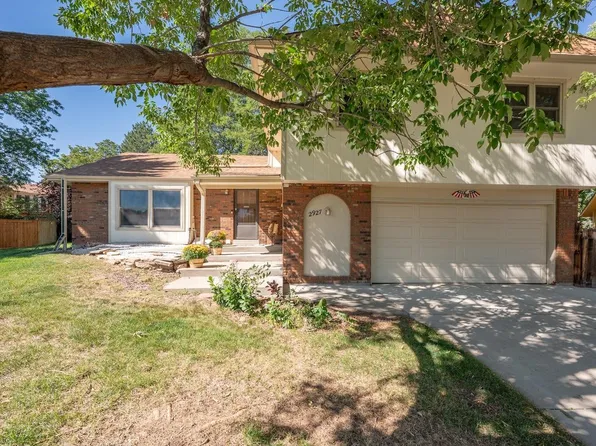 2927 Lakeshore Dr, Longmont, CO 80503