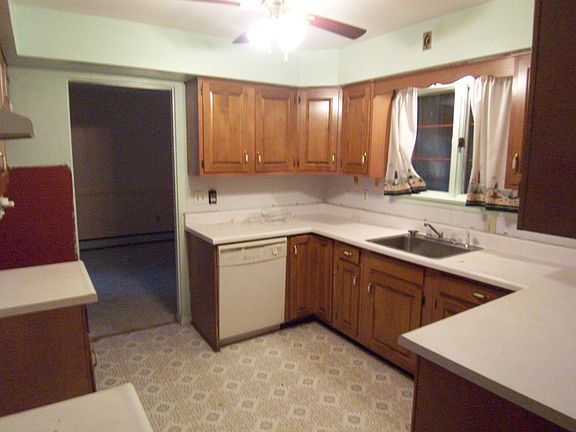 5th image of 859 W Bald Eagle St