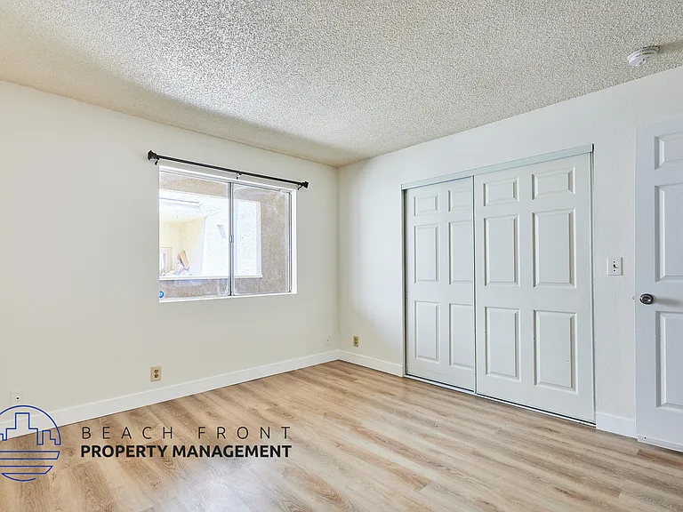 744 Rose Ave. — Photo 25