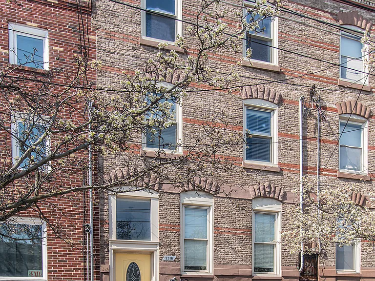 2316 E Lehigh Ave — Photo 1