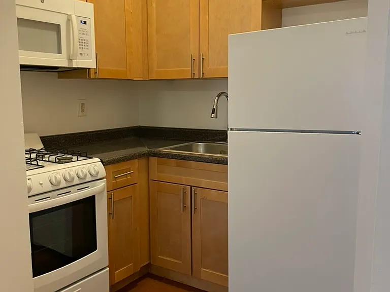454 Fort Washington Ave #26B — Photo 7