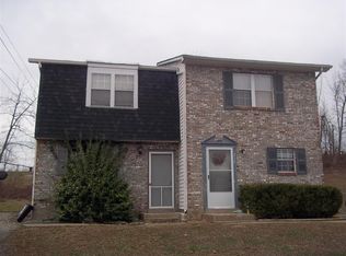 218 Eagle Pass Dr, Radcliff, KY 40160