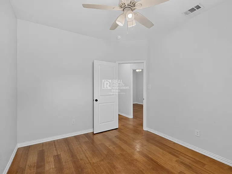2000 Skylark Dr — Photo 21