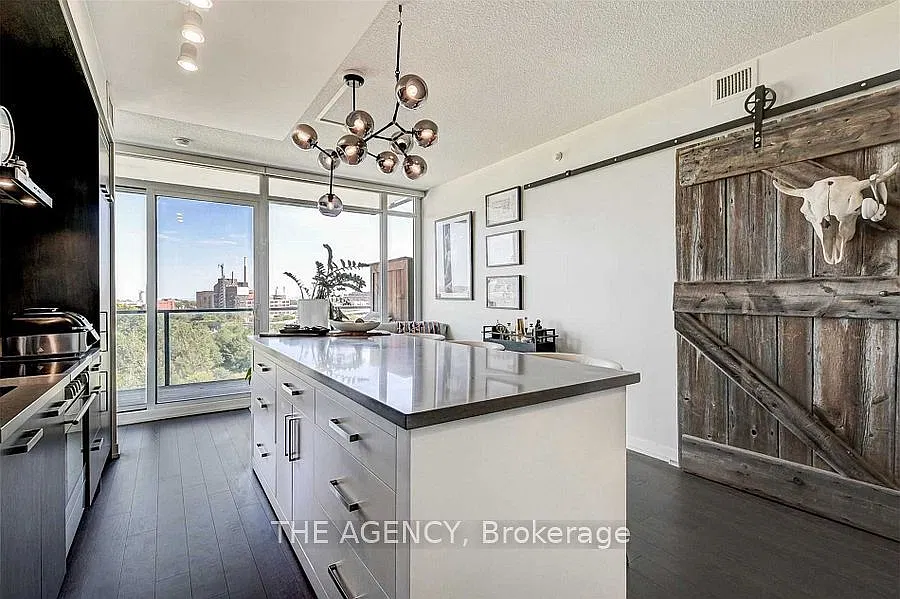 2 bed, $2,600 — Photo 2