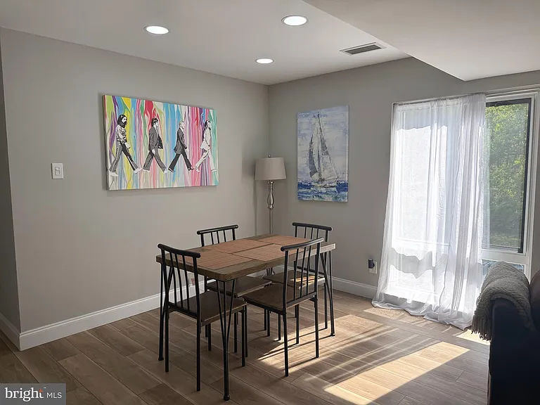 1750 Oakwood Ter #16C — Photo 12