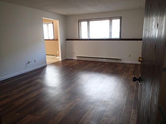 PV 7 living room, from the front door