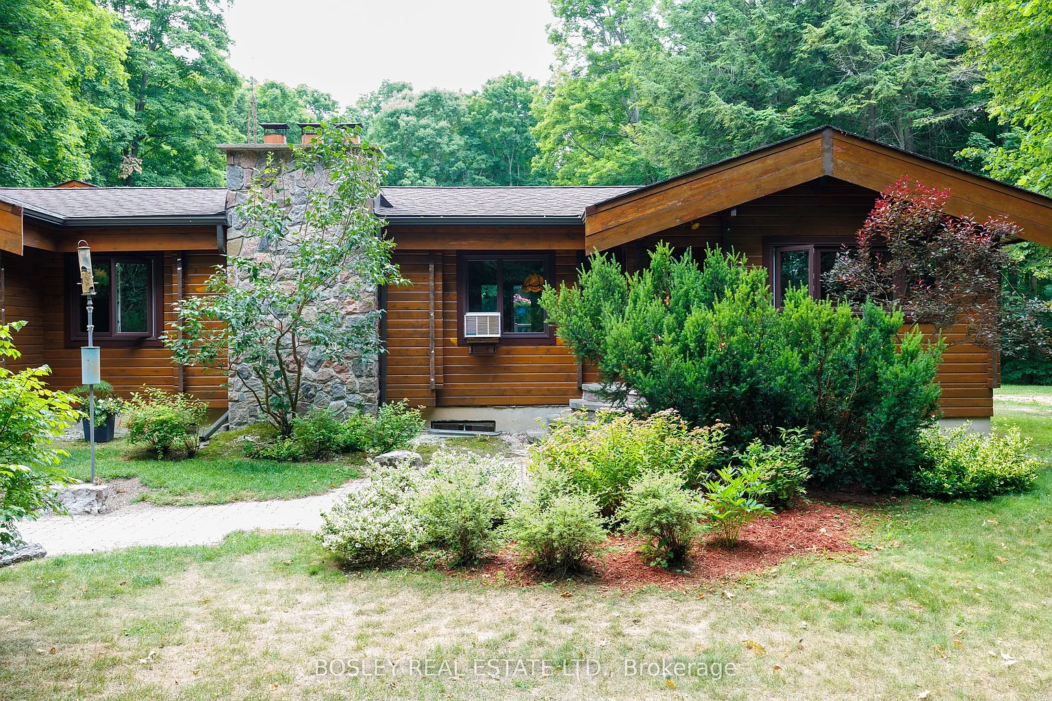 5983 5th Line photo 1