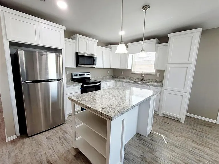 3808 Las Vistas Ln #1 — Photo 7