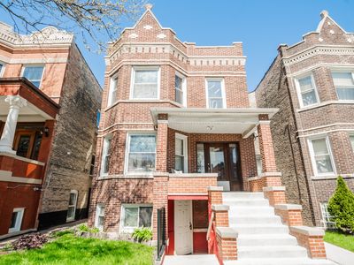 3104 N Davlin Ct, Chicago, IL, 60618