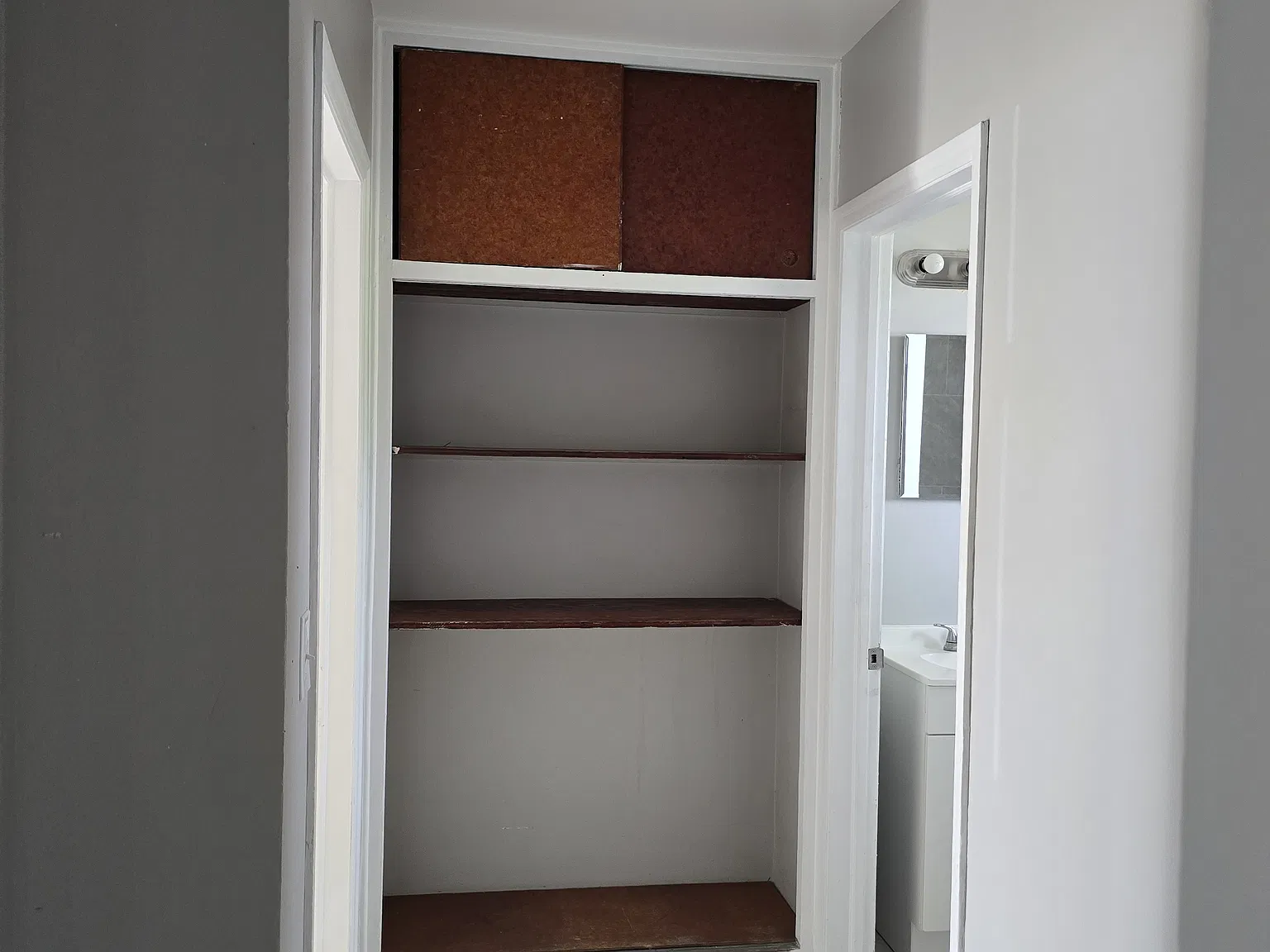 2 bed, 800 sqft, $2,150 — Photo 2