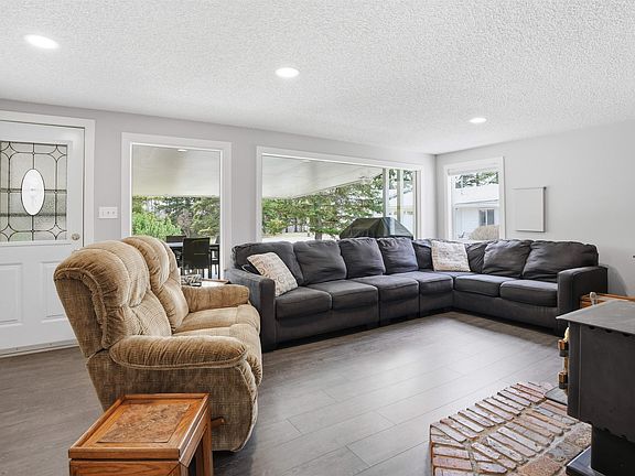 4th image of 55107 Range Rd #33-112