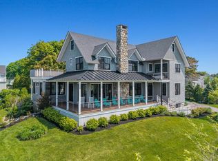 7 1st St, Biddeford Pool, ME 04006