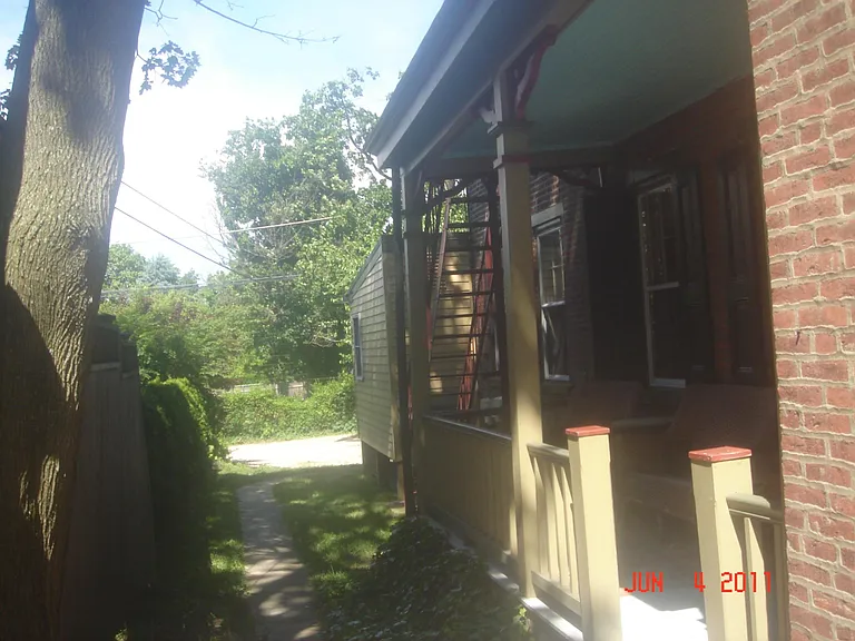 121 S Walnut St #A — Photo 3