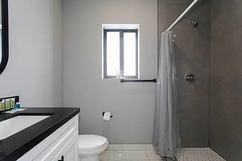1220 NW 30th St #2A — Photo 11