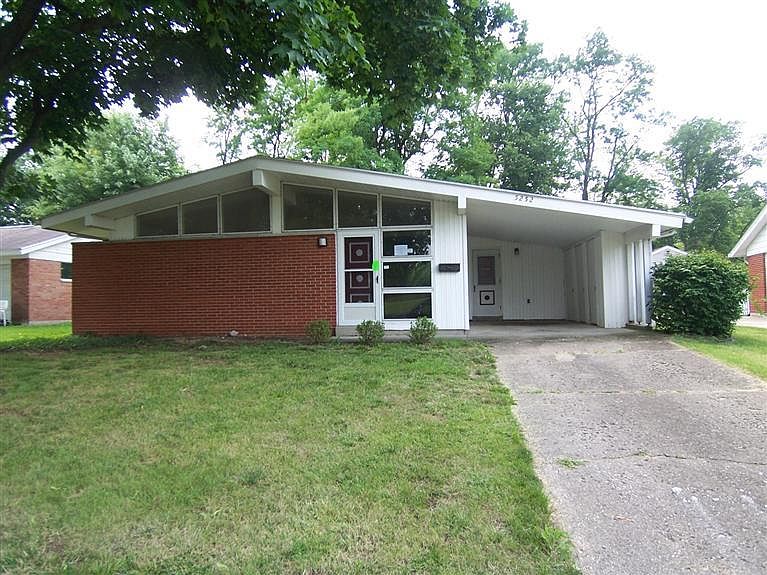 1st image of 5252 Barrett Dr