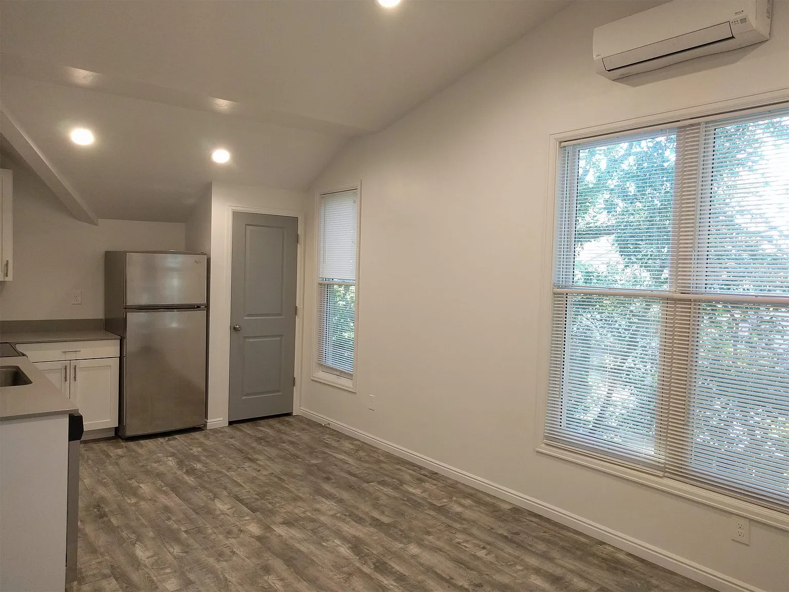 402 N. Center Street - 5 — Photo 3