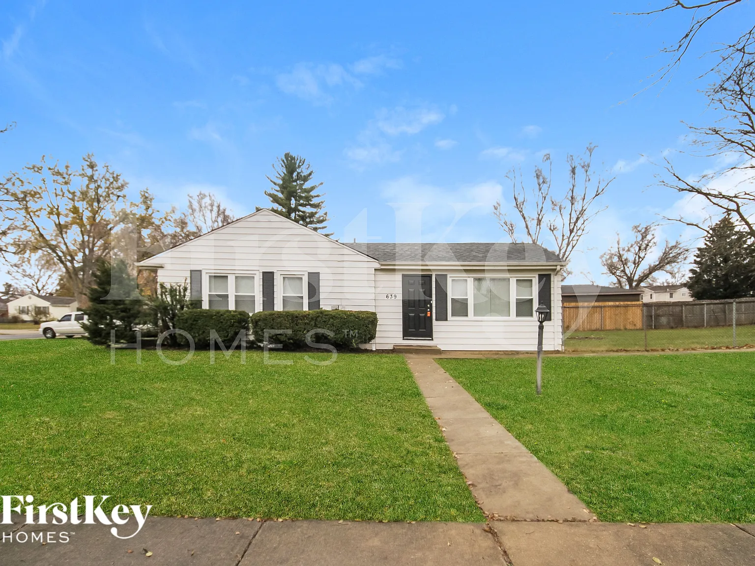 3 bed, 2.0 bath, 1164 sqft, $2,965 — Photo 1