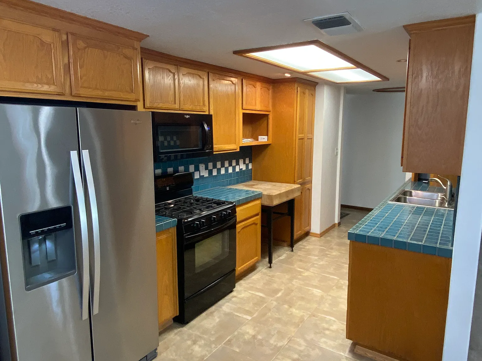 3 bed, 1248 sqft, $2,950 — Photo 2