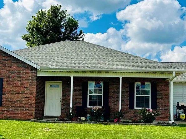 1310 Reata Ave, Carthage, MO 64836