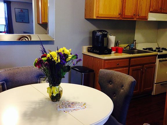 Large eat-in kitchen!